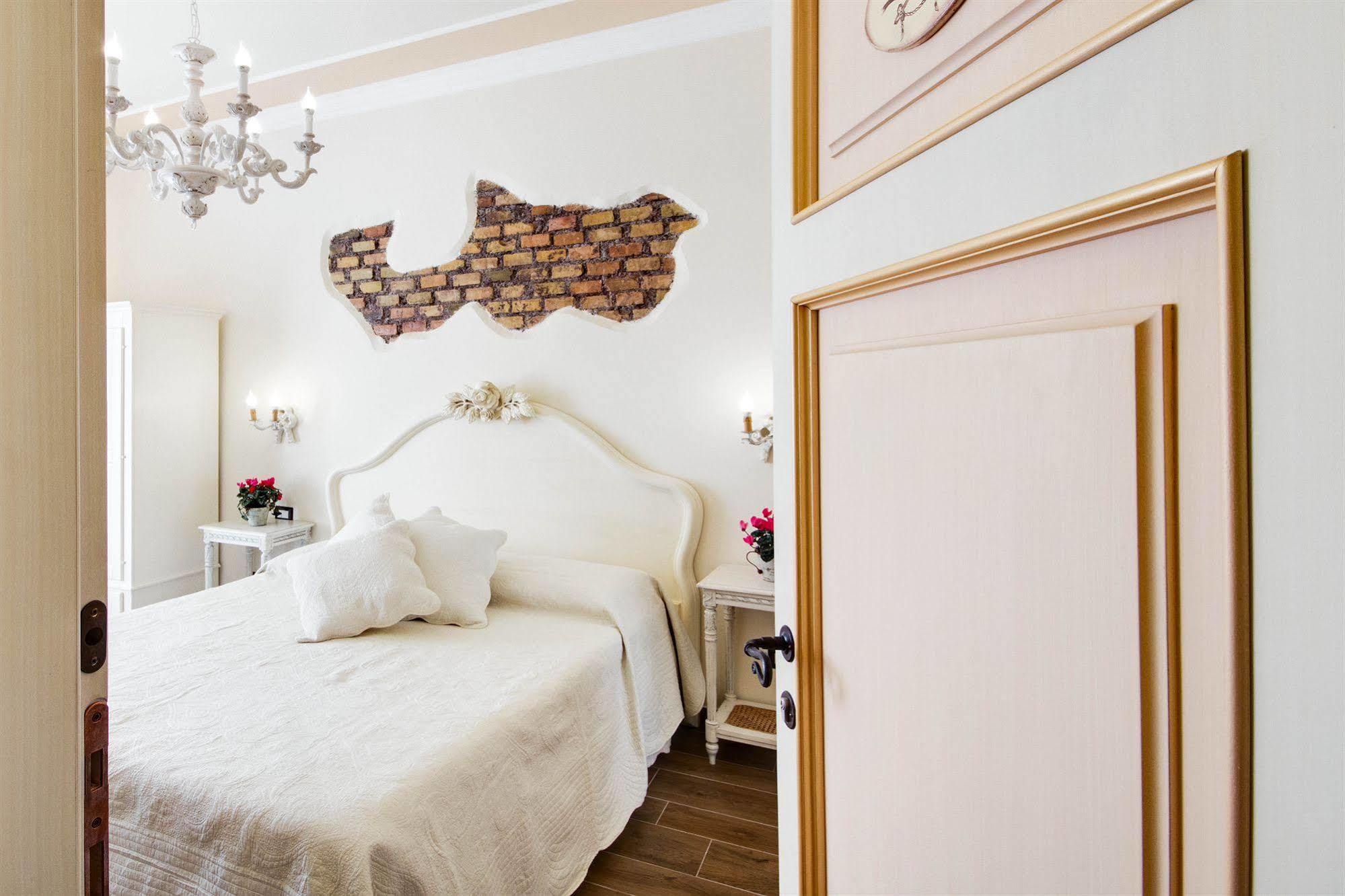 Lunaria Suites Rome Vaticano エクステリア 写真