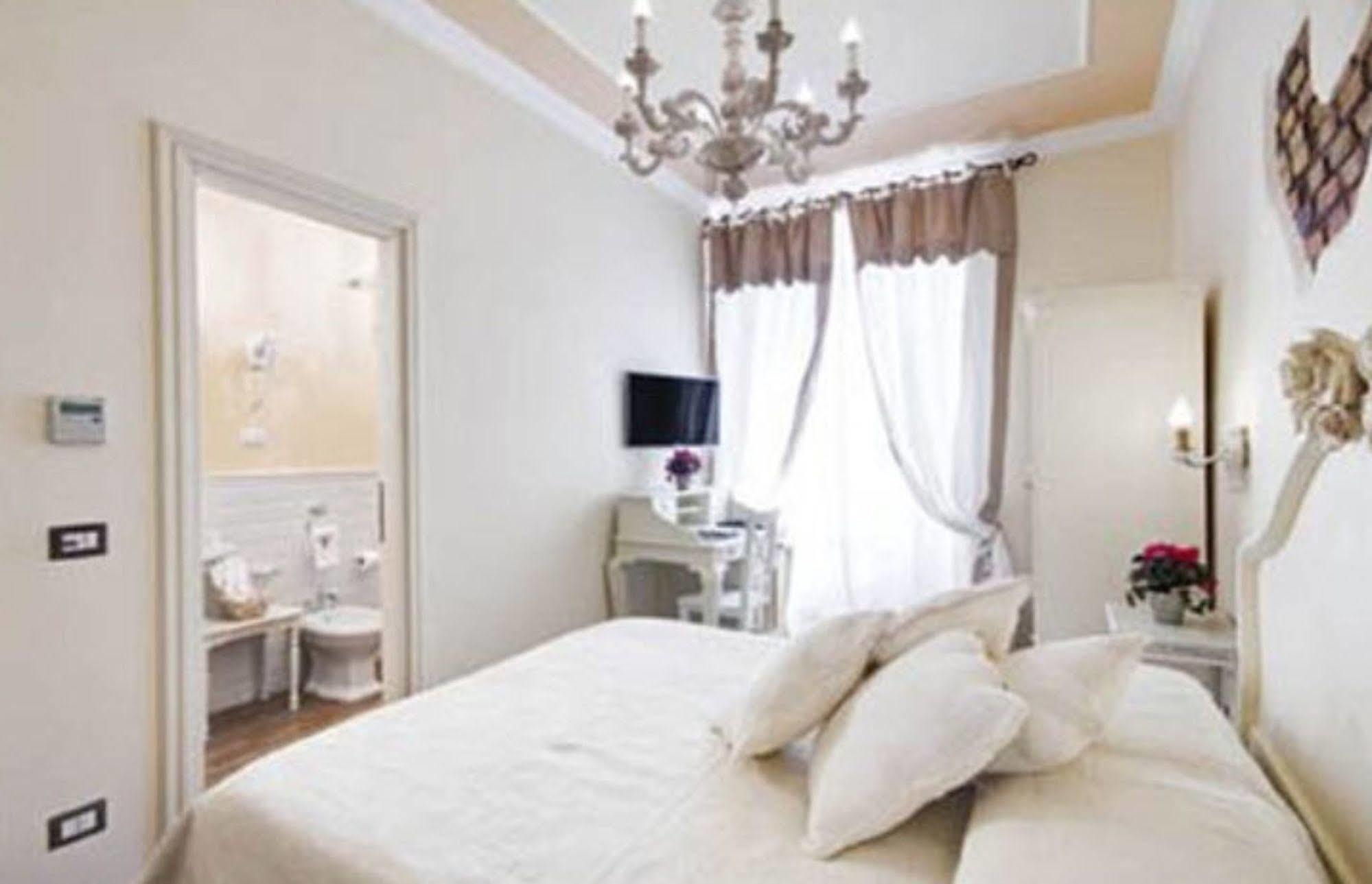 Lunaria Suites Rome Vaticano エクステリア 写真
